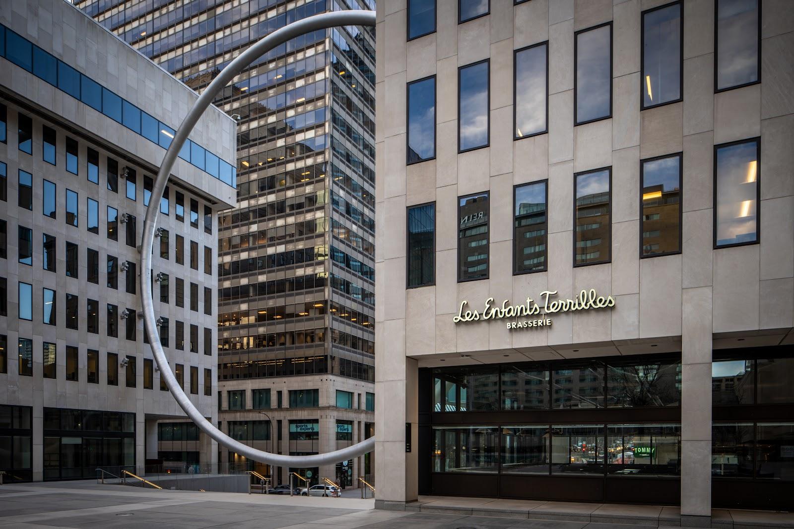 Les Enfants Terribles (Place Ville Marie) – outdoor terrace in Downtown, Montréal