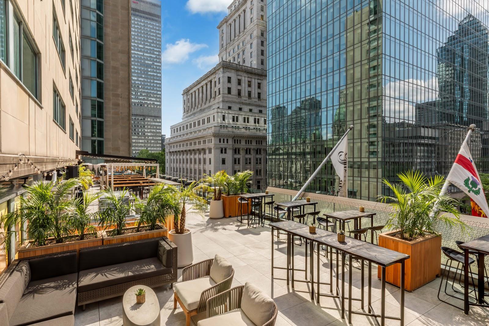 Nacarat – outdoor terrace in Downtown, Montréal