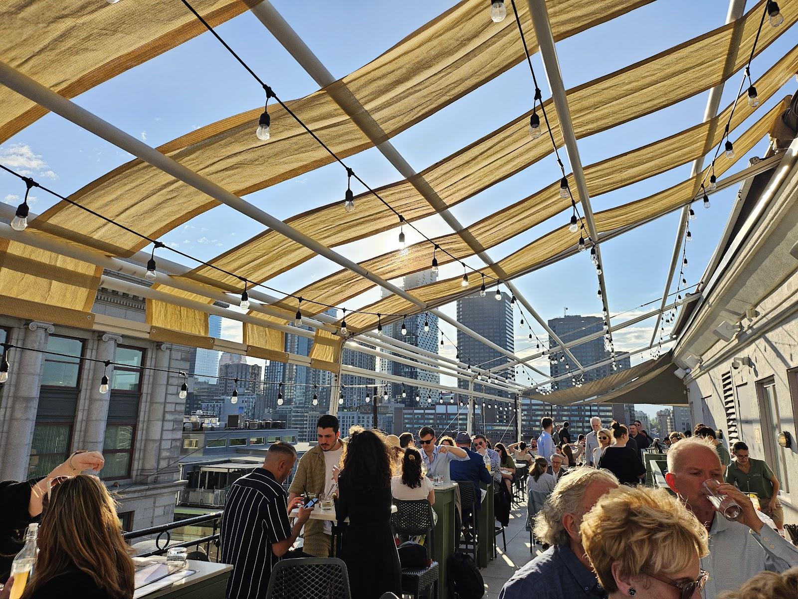Terrasse Place d'Armes