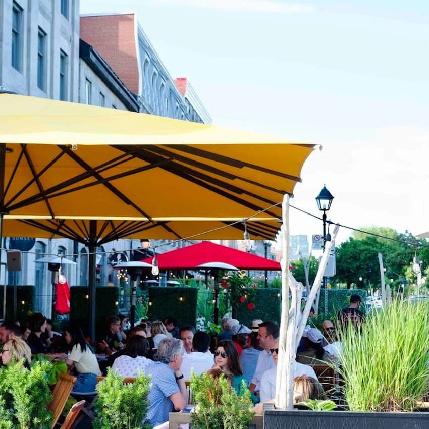 Seasalt – terrasse extérieure à Vieux-Montréal, Montréal