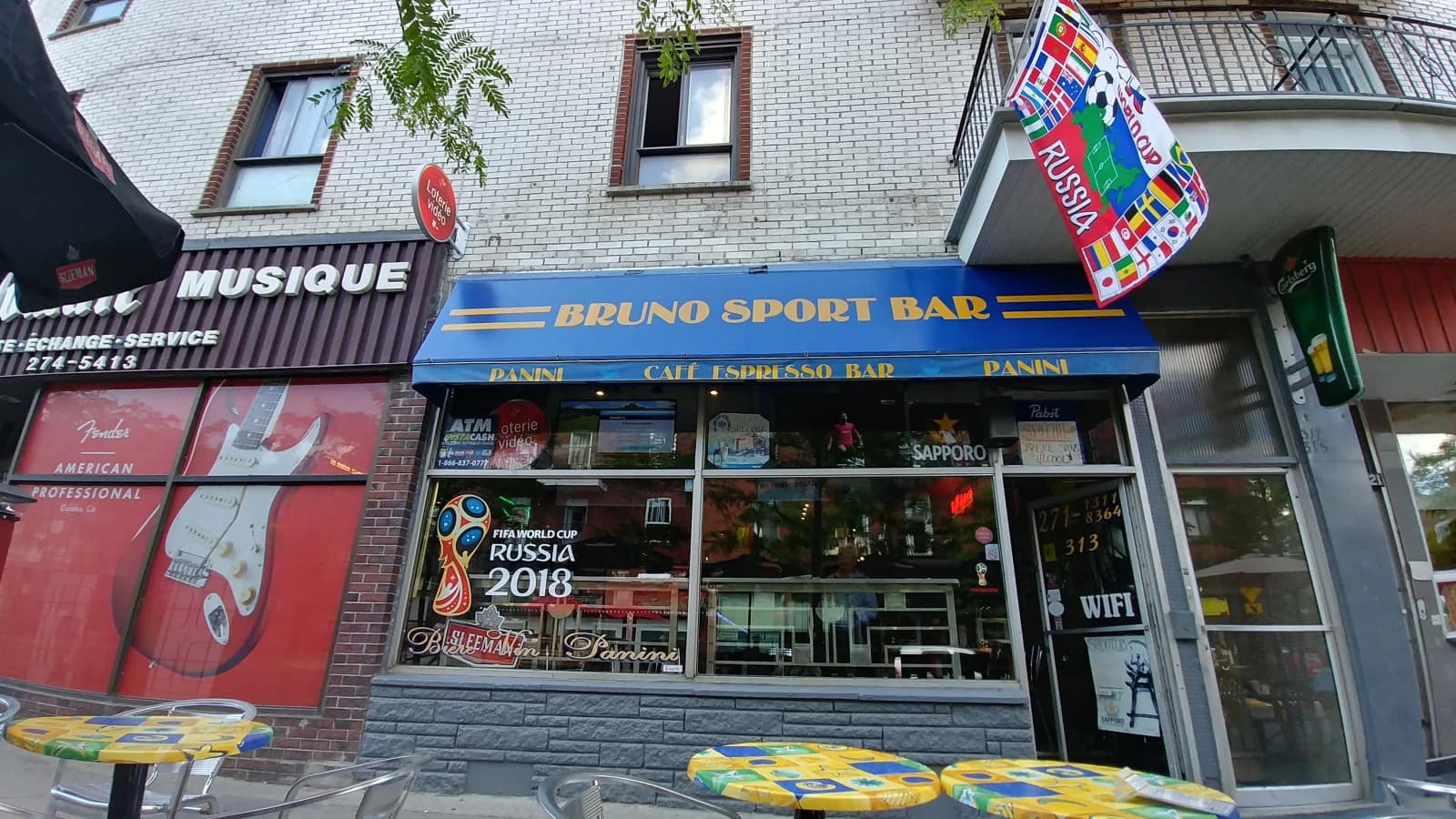 Bruno Sport Bar – outdoor terrace in Petite-Patrie, Montréal