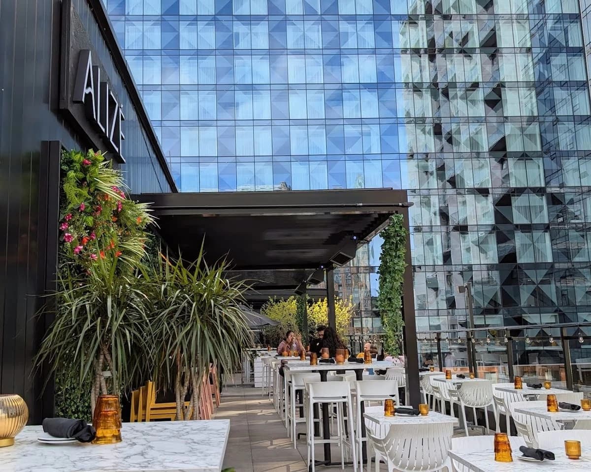 Terrasse Alizé – terrasse extérieure à Centre-ville, Montréal