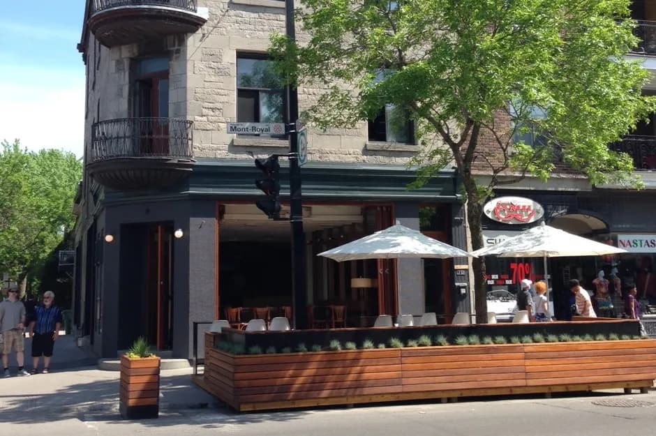 Le Rouge Gorge – terrasse extérieure à Plateau-Mont-Royal, Montréal