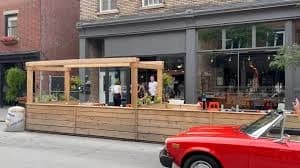 Stem Bar – terrasse extérieure à Petite-Bourgogne, Montréal