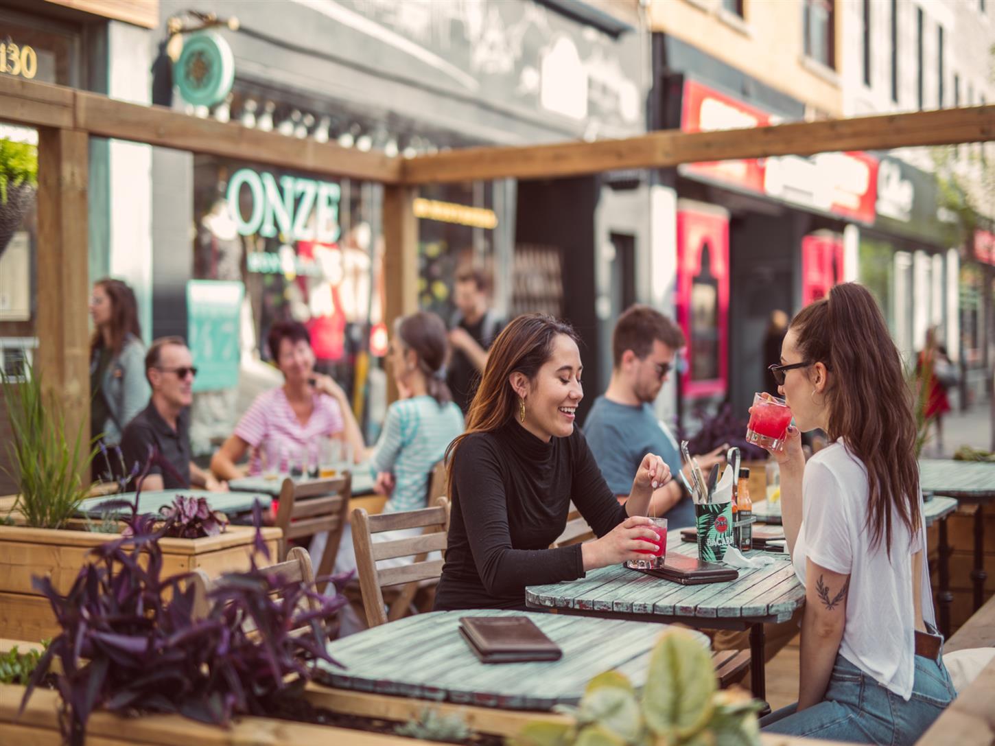 Rhumerie Barraca – outdoor terrace in Plateau-Mont-Royal, Montréal