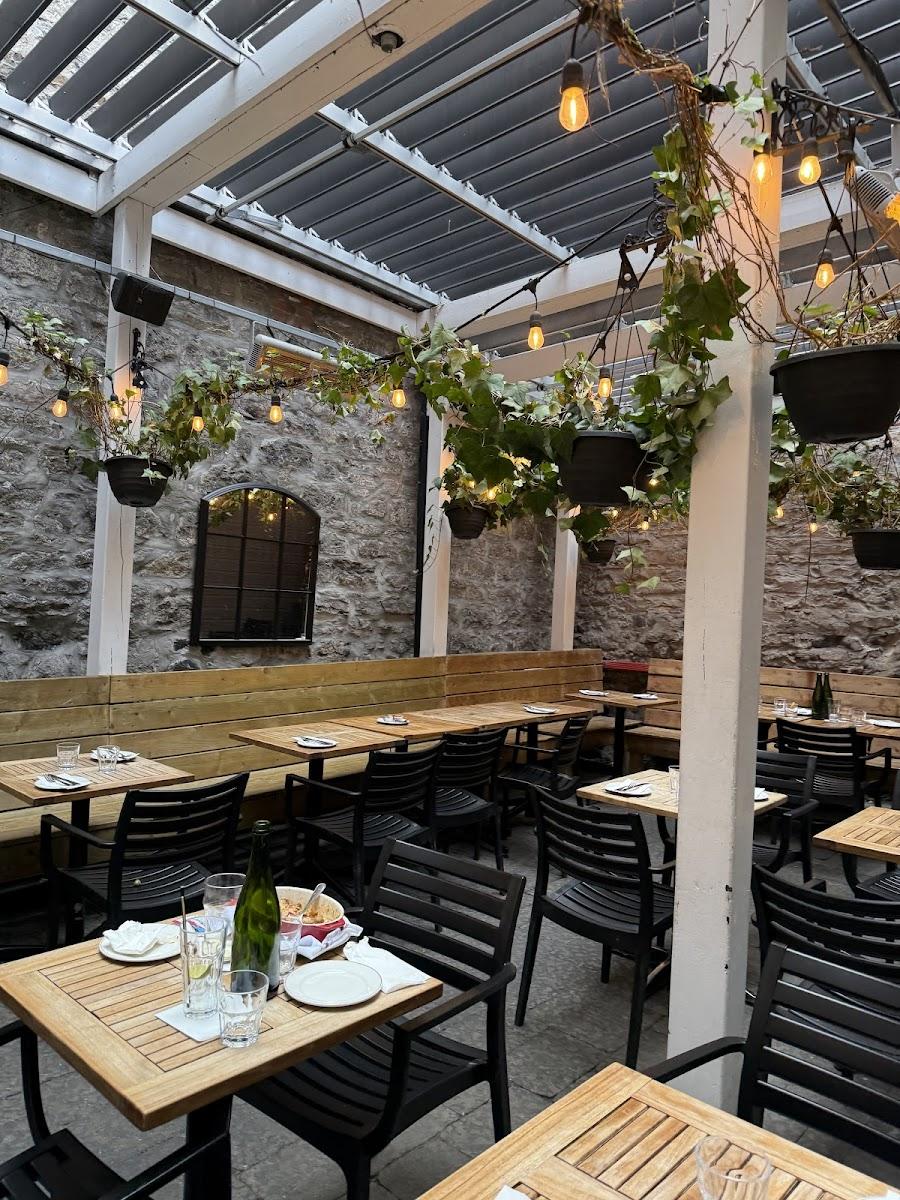 Wolf & Workman – outdoor terrace in Old Montreal, Montréal