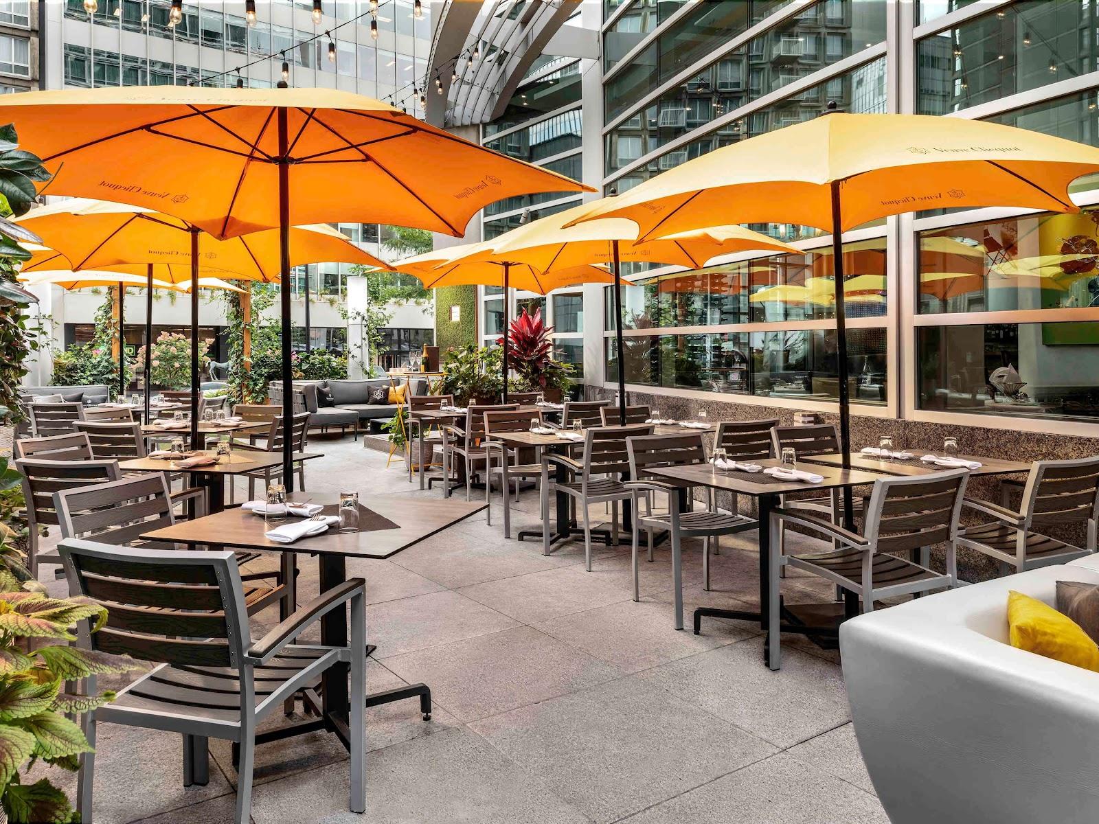 Renoir – outdoor terrace in Downtown, Montréal